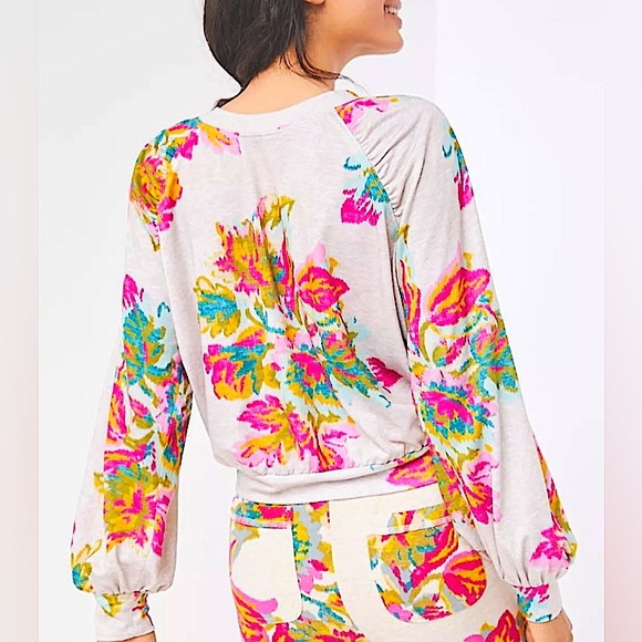 Anthropologie Camilla Sartuday Sunday Edita Ruched sweatshirt and pant - size XS - Picture 16 of 16